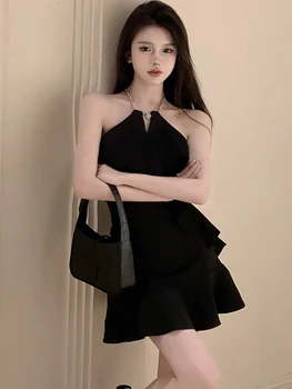 2023 Черное элегантное короткое платье Y2k с оборками, женское модное Сексуальное клубное платье с цепочкой на шее, осенне-зимнее элегантное вечернее платье